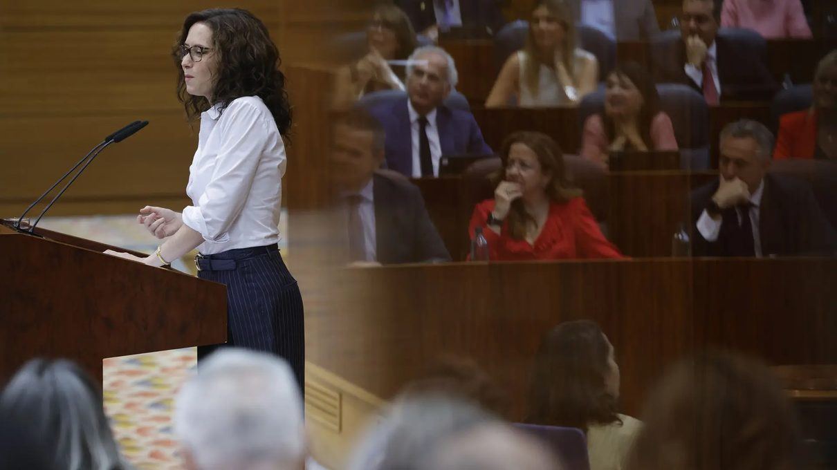 El debate de la región se convierte en un duelo de reproches entre Ayuso y la oposición a ocho meses de las elecciones