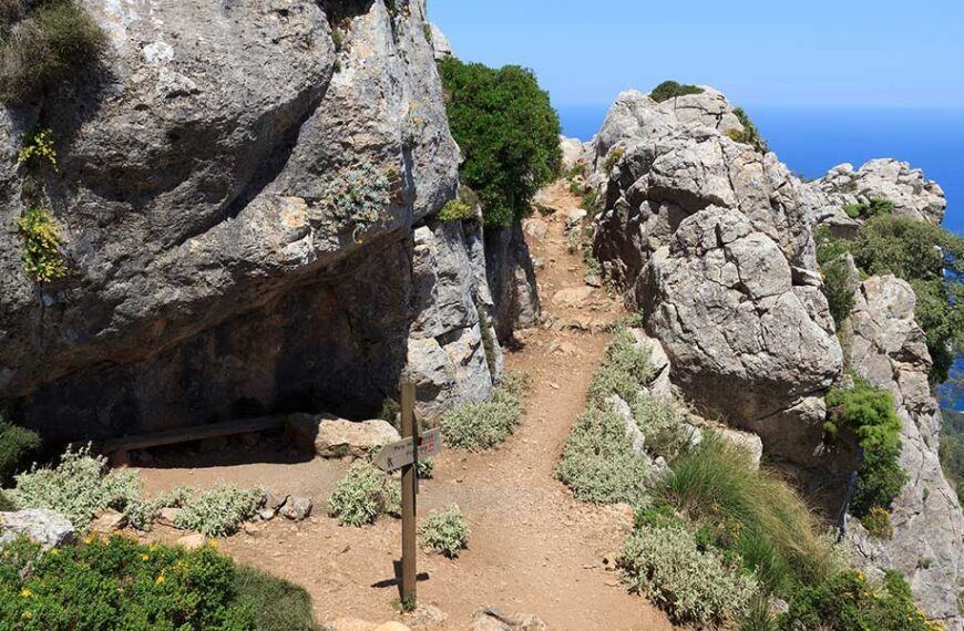 Una excursionista evacuada en helicóptero tras lesionarse una pierna en un sendero de Peguera