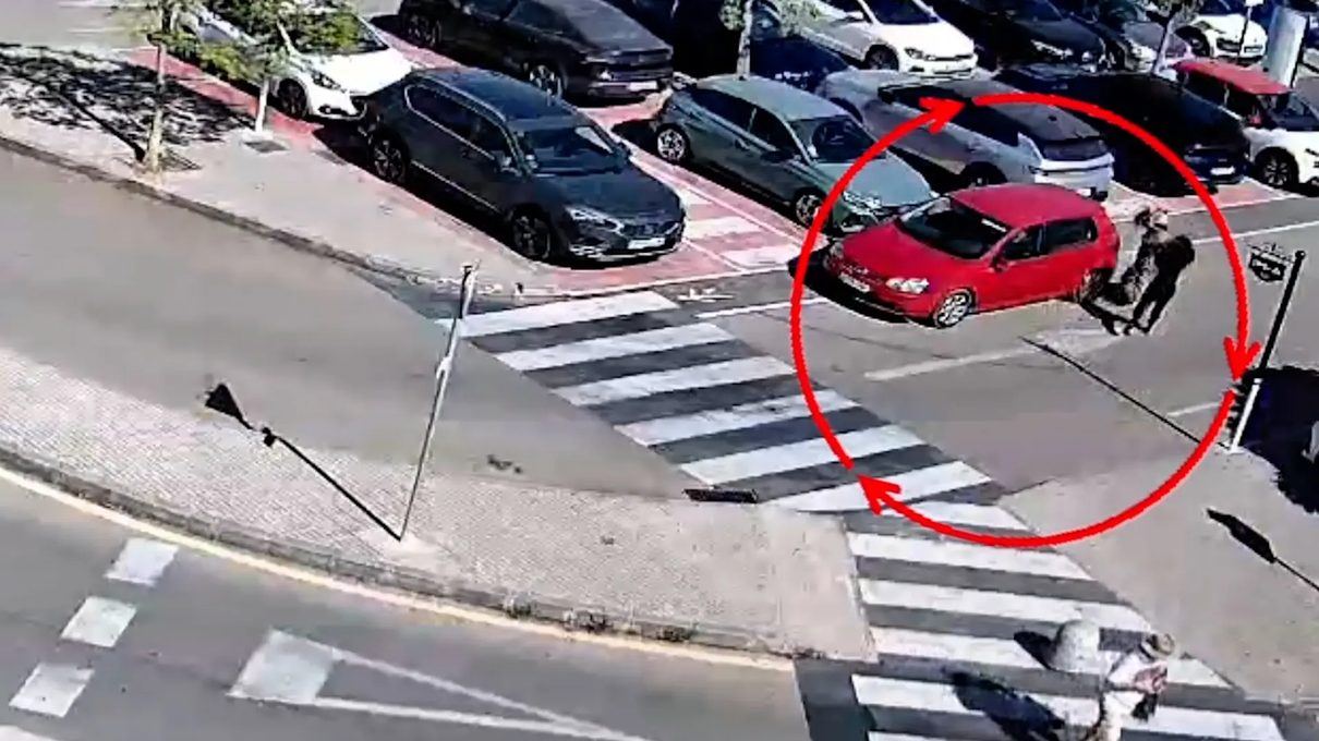 Una dependienta, arrastrada por un coche varios metros en Marratxí tras intentar frenar una fuga tras un robo en perfumería