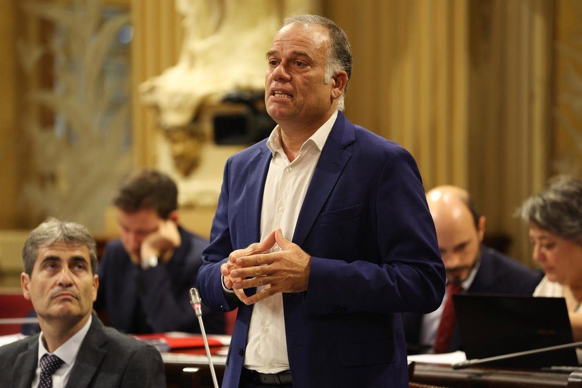 Los socialistas alertan de que los ciudadanos pagan de más por la gestión de residuos y piden una auditoría urgente a Tirme