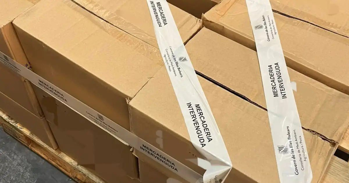 Intervenidas 142 botellas en Menorca tras descubrir que un restaurante vendía vino peninsular como producto de la isla