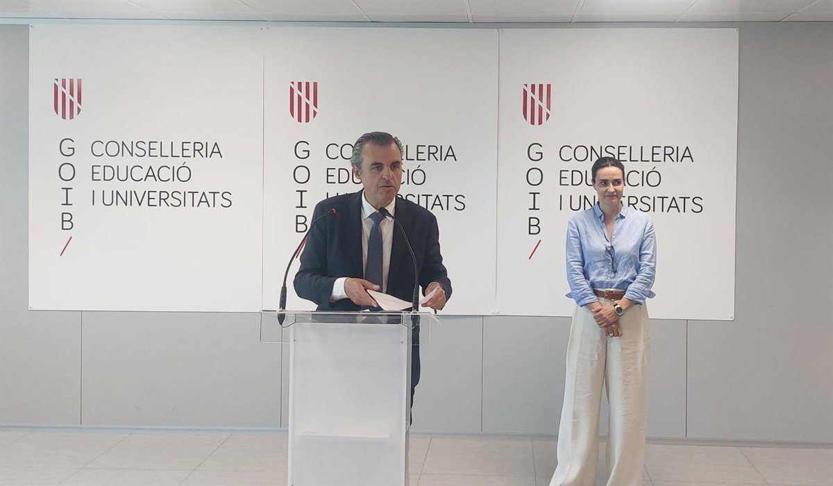 La conselleria plantea menos horas de clase para los profesores de la concertada y mejoras para tutores y sexenios