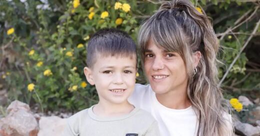 La madre del único niño en España con una enfermedad ultrarrara pide apoyo psicológico desde el diagnóstico