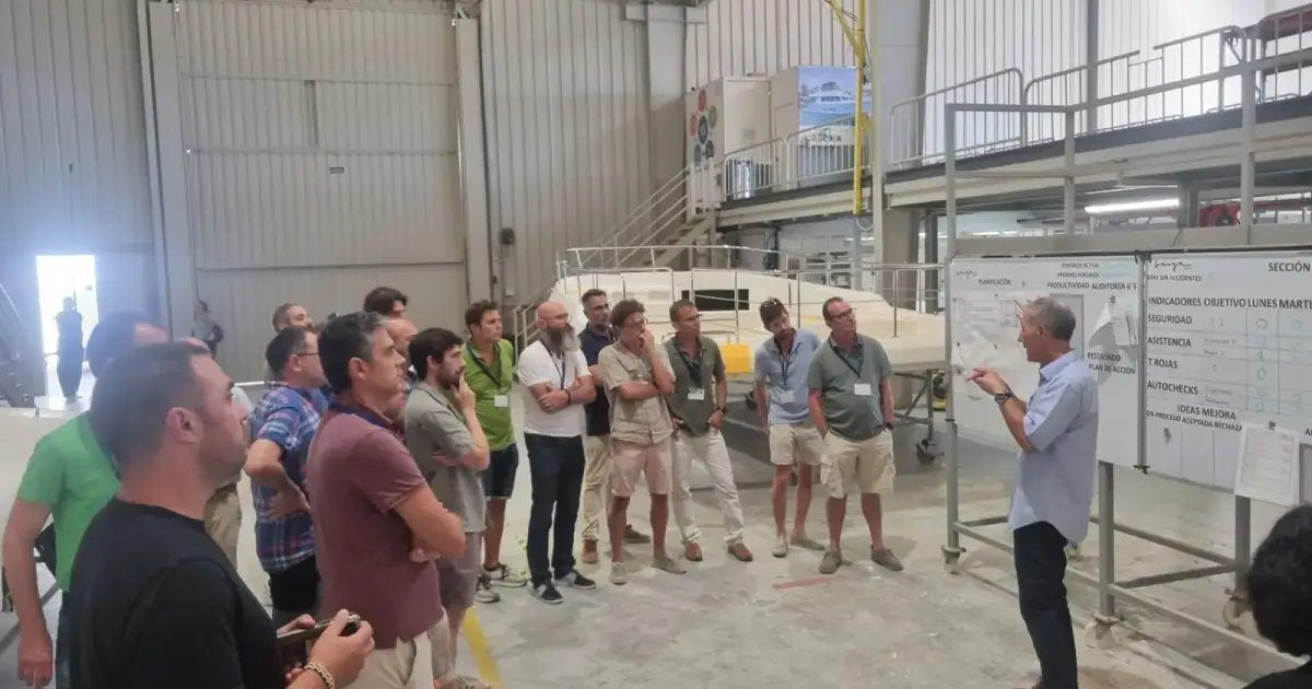 Menorca se convierte en capital nacional de la formación náutica con unas jornadas que reúnen a expertos de toda España