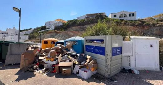 La basura desbordó Menorca en agosto: el Consell reconoce el colapso y estudia sancionar a la empresa