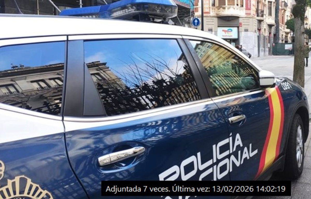 Detenida una mujer en Oviedo tras apuñalar a un hombre en el portal de su edificio