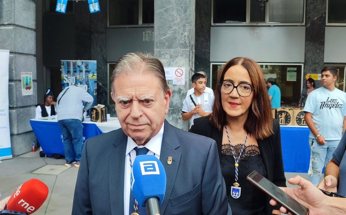 Canteli celebra el lleno de San Mateo pero guarda silencio sobre la agresión a militantes de AMA Asturies