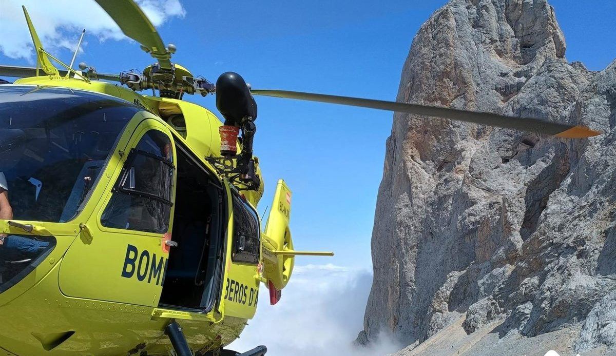 Un montañero evacuado en helicóptero tras lesionarse el tobillo en el refugio de Jou de los Cabrones