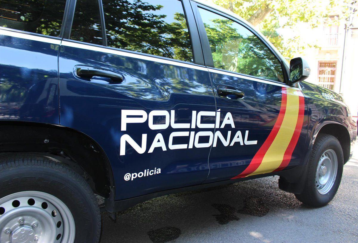 Cuatro detenidos por vender droga a menores desde un piso del barrio de Versalles en Avilés