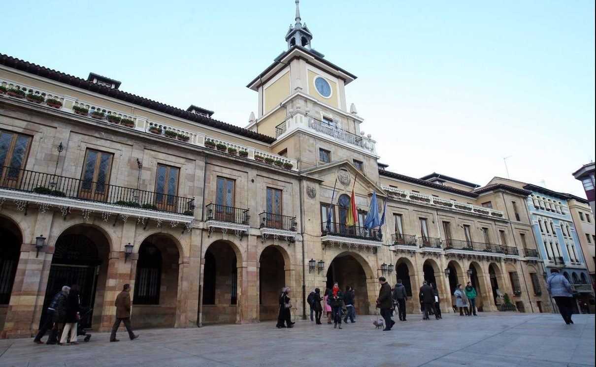 El PP cierra filas con Canteli tras sus polémicas palabras sobre la agresión en San Mateo