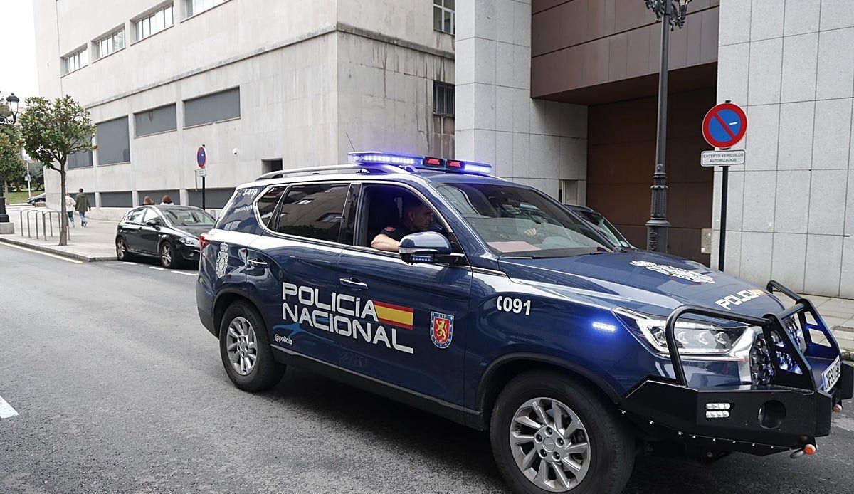 Los abogados de los detenidos por la agresión en San Mateo niegan que haya delito de odio: «Son chicos jóvenes con trabajo y