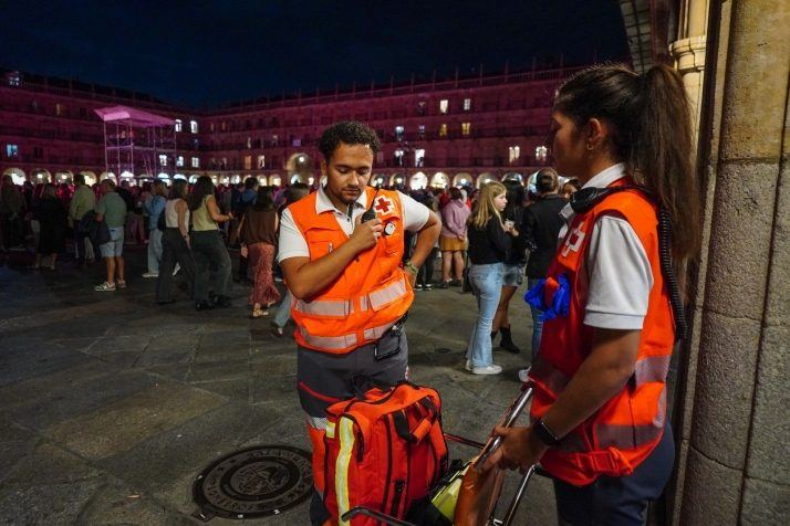 Cruz Roja despliega ambulancias y una UVI móvil para blindar la seguridad sanitaria en las Ferias de Salamanca