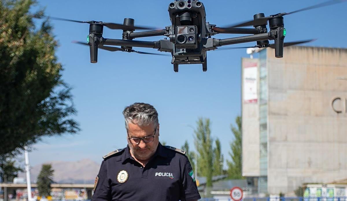 Béjar incorpora un dron para vigilar obras, el medio ambiente y el cumplimiento de ordenanzas municipales