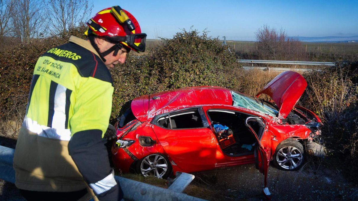 La provincia de Salamanca arranca la semana con dos accidentes de tráfico en menos de un minuto