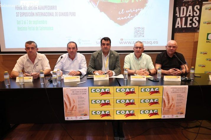 Los agricultores castellanoleoneses llevan su desesperación a Salamaq 2026: "Nos están arruinando con el cereal ucraniano"