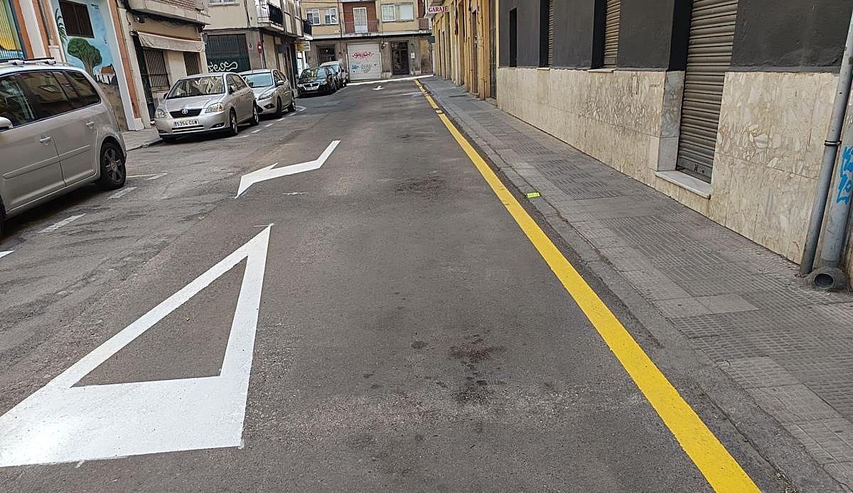 Vecinos del barrio de Campoamor, atrapados entre calles de pago vacías y zonas gratuitas que desaparecen