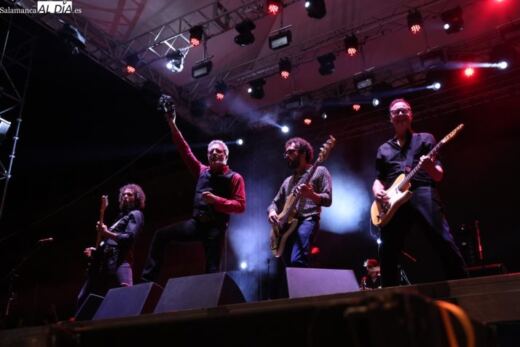 M-Clan convierte la Plaza Mayor de Salamanca en el epicentro del rock en su gira de 30 años