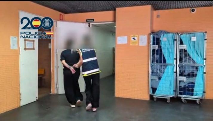 Detenidos en Alicante tras robar el bolso a una anciana en Salamanca y gastar más de 7.000 euros con sus tarjetas