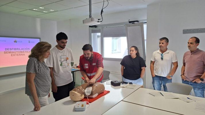 Salamanca prepara a sus clubs deportivos para salvar vidas ante una parada cardíaca