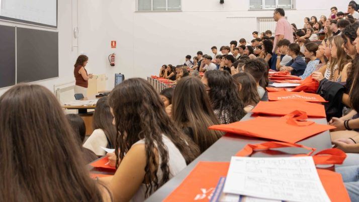 La Universidad de Salamanca arranca su curso más ambicioso con casi 5.500 nuevos alumnos y la llegada de Veterinaria