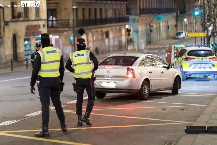 Un conductor ebrio arrolla a un anciano de 82 años en Salamanca y huye, pero las cámaras lo delatan
