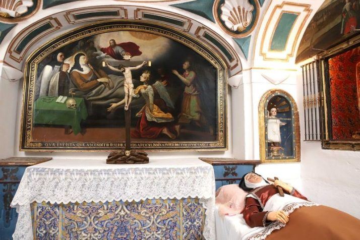Alba de Tormes recuerda el aniversario de la muerte de Santa Teresa con misas, conciertos y la apertura de su celda