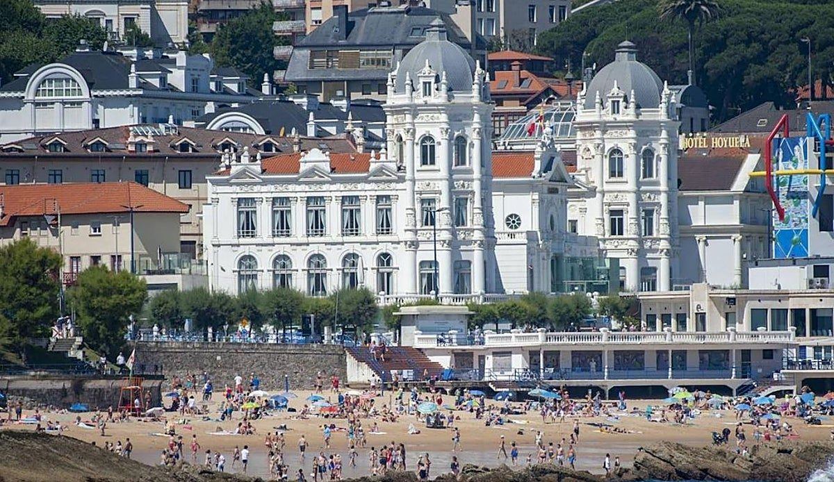 La alcaldesa de Santander defiende la ciudad frente a las quejas vecinales: «No es una ciudad enferma»