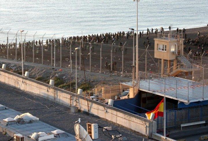 Los servicios secretos alertaron con precisión del asalto masivo a Ceuta horas antes de que ocurriera