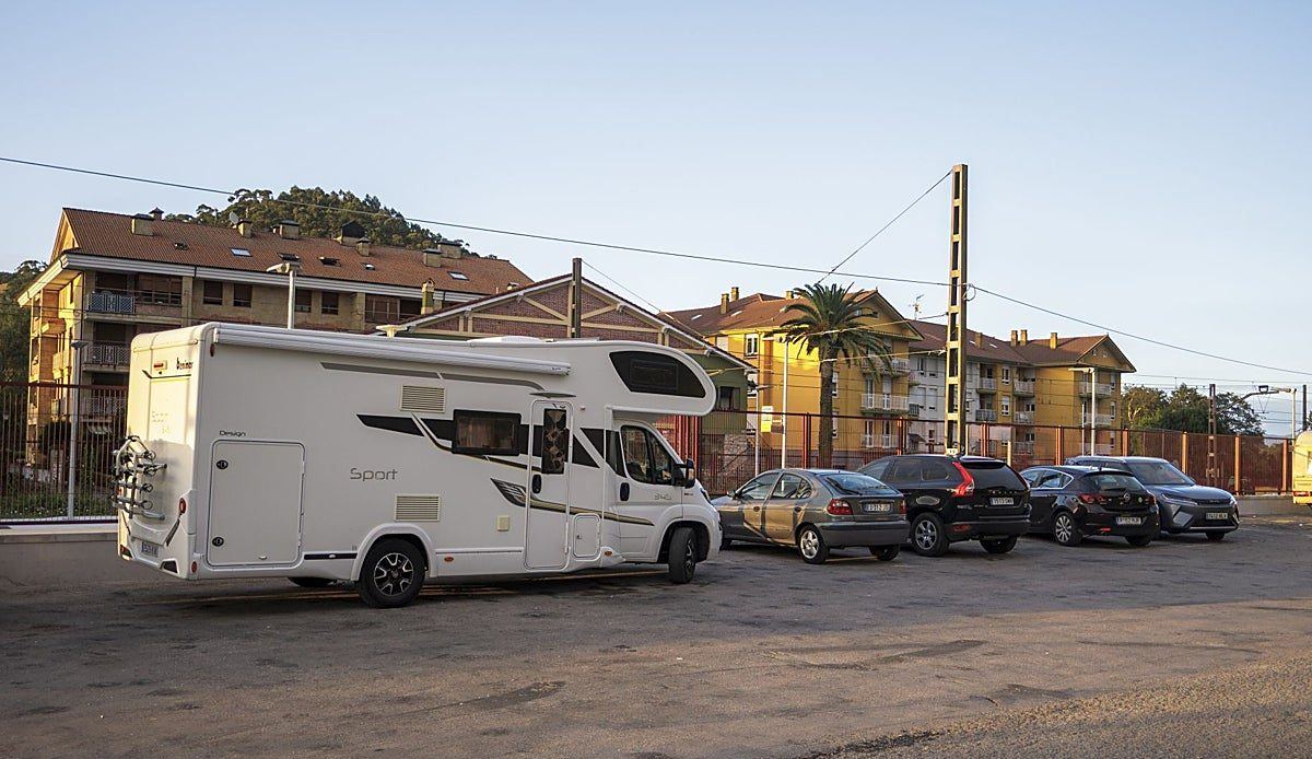 El área de autocaravanas de Liérganes vuelve a la casilla de salida a la espera del visto bueno de Confederación