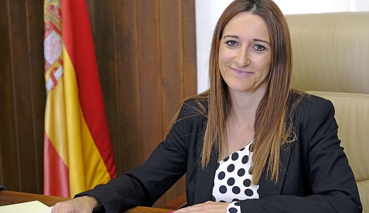 Urquiza denuncia maniobras del PSOE para relevarla en San Vicente de la Barquera antes de 2027