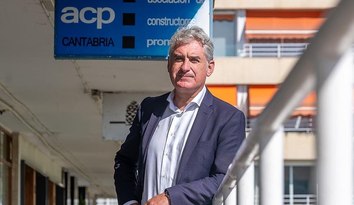 El nuevo presidente de los constructores de Cantabria alerta: los planes urbanísticos no sirven para las familias de hoy