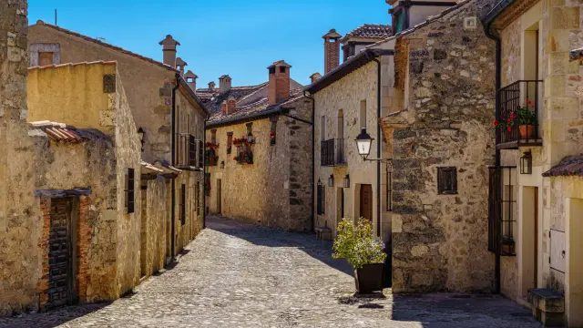 Segovia recibe más turistas rurales que nunca en julio, pero se van antes