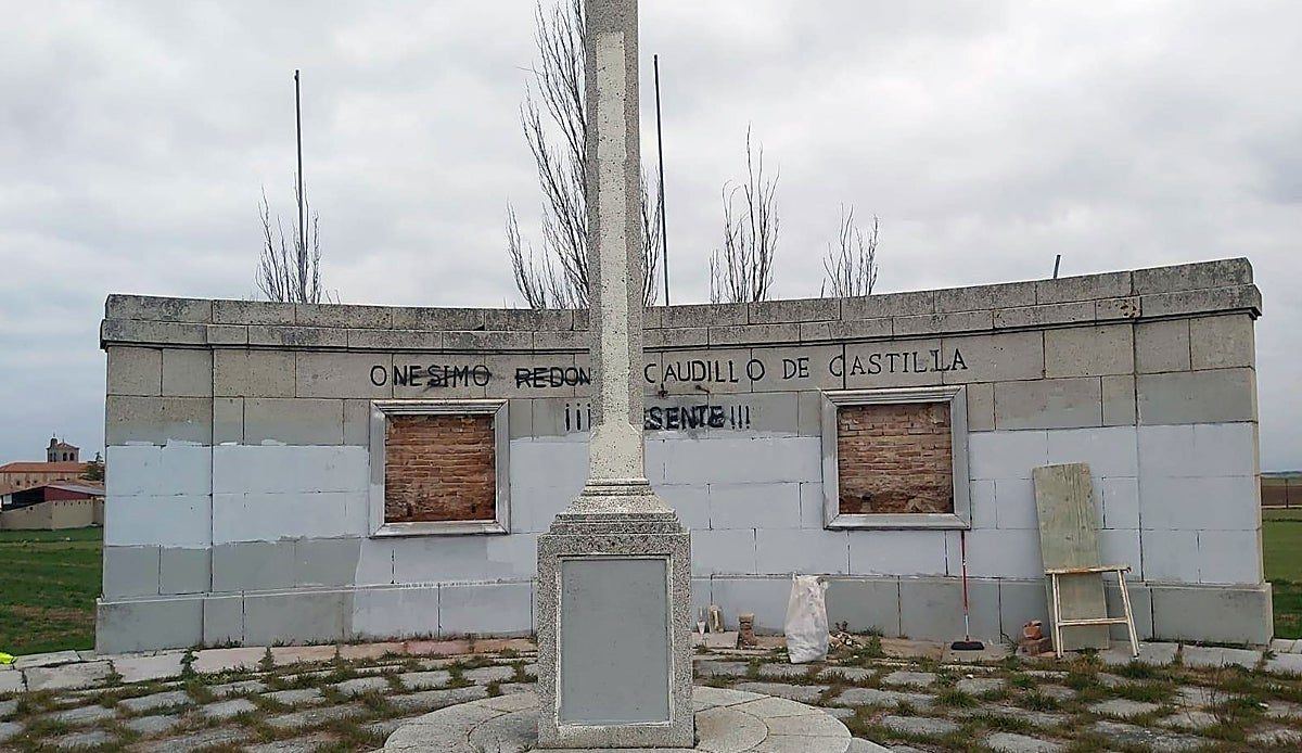 Labajos tiene seis meses para desmantelar el monumento al fundador de las JONS bajo amenaza de sanción