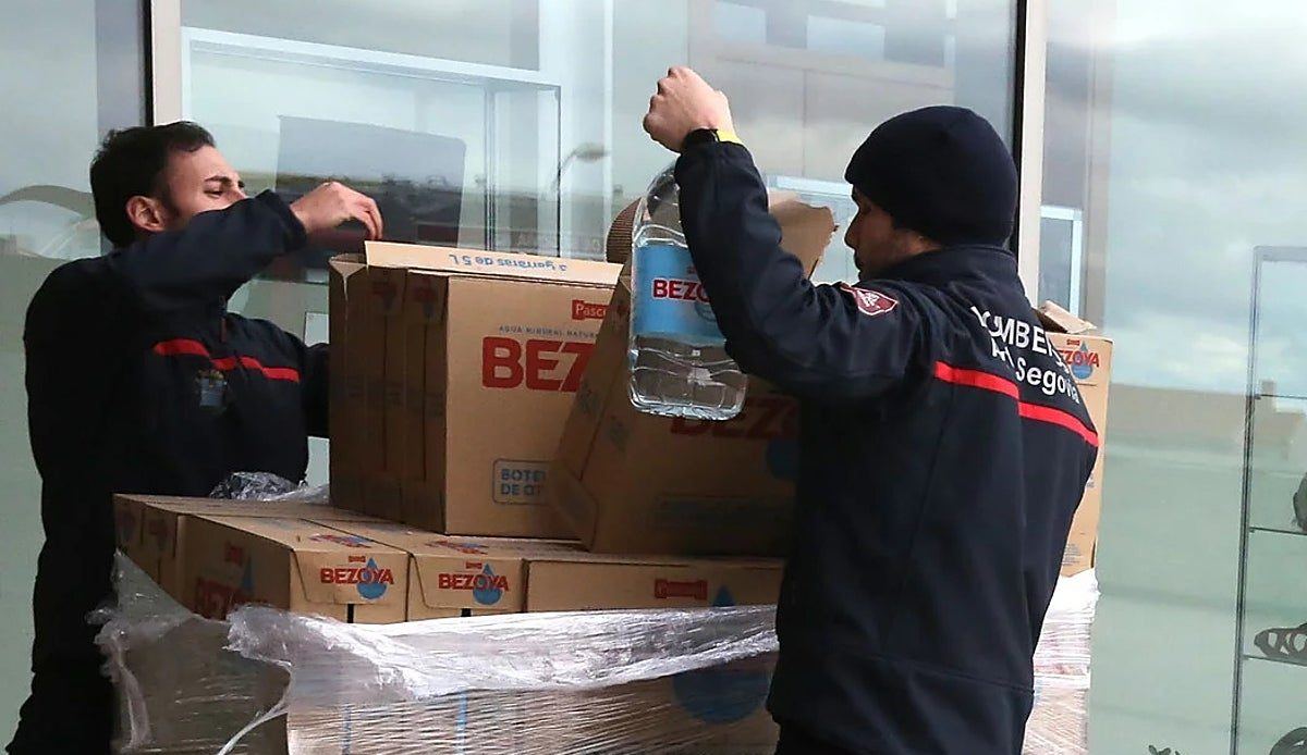 El agua de Revenga no es apta para beber: el Ayuntamiento de Segovia repartirá garrafas entre sus 600 vecinos