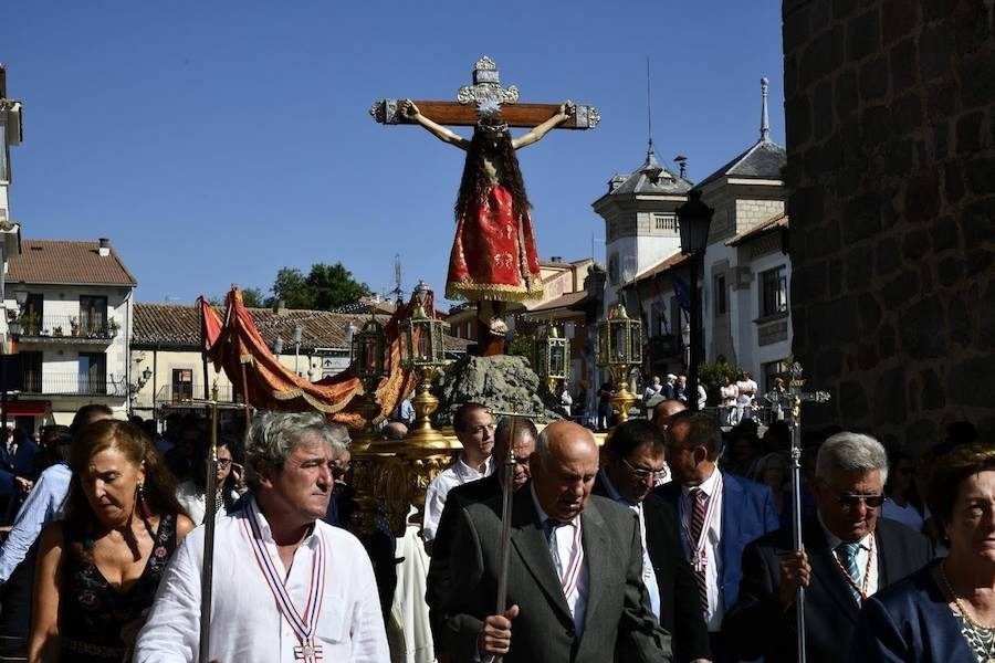 El Cristo del Caloco llena de fe y alegría las calles de El Espinar en sus fiestas más esperadas del año