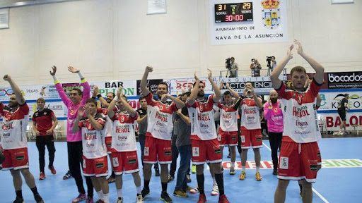 El balonmano de Nava de la Asunción protagoniza el pregón más emotivo en cincuenta años de historia festiva