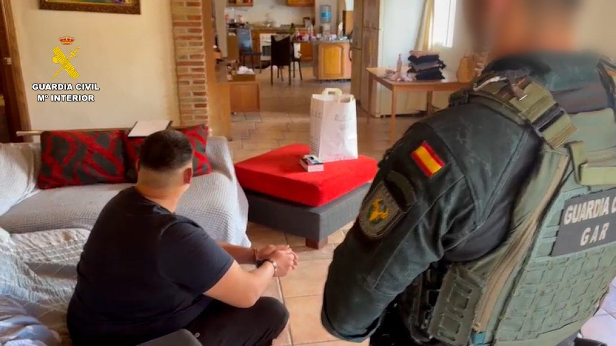 La Guardia Civil detiene en Málaga al asesino a tiros de un vecino de Utrera tras más de un mes huido
