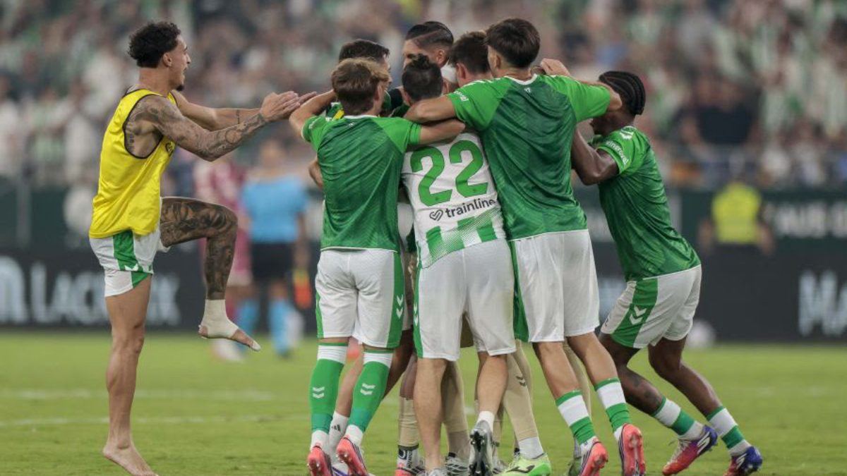 El Betis quiere despedir la semana más exigente con otra victoria ante el Getafe en La Cartuja