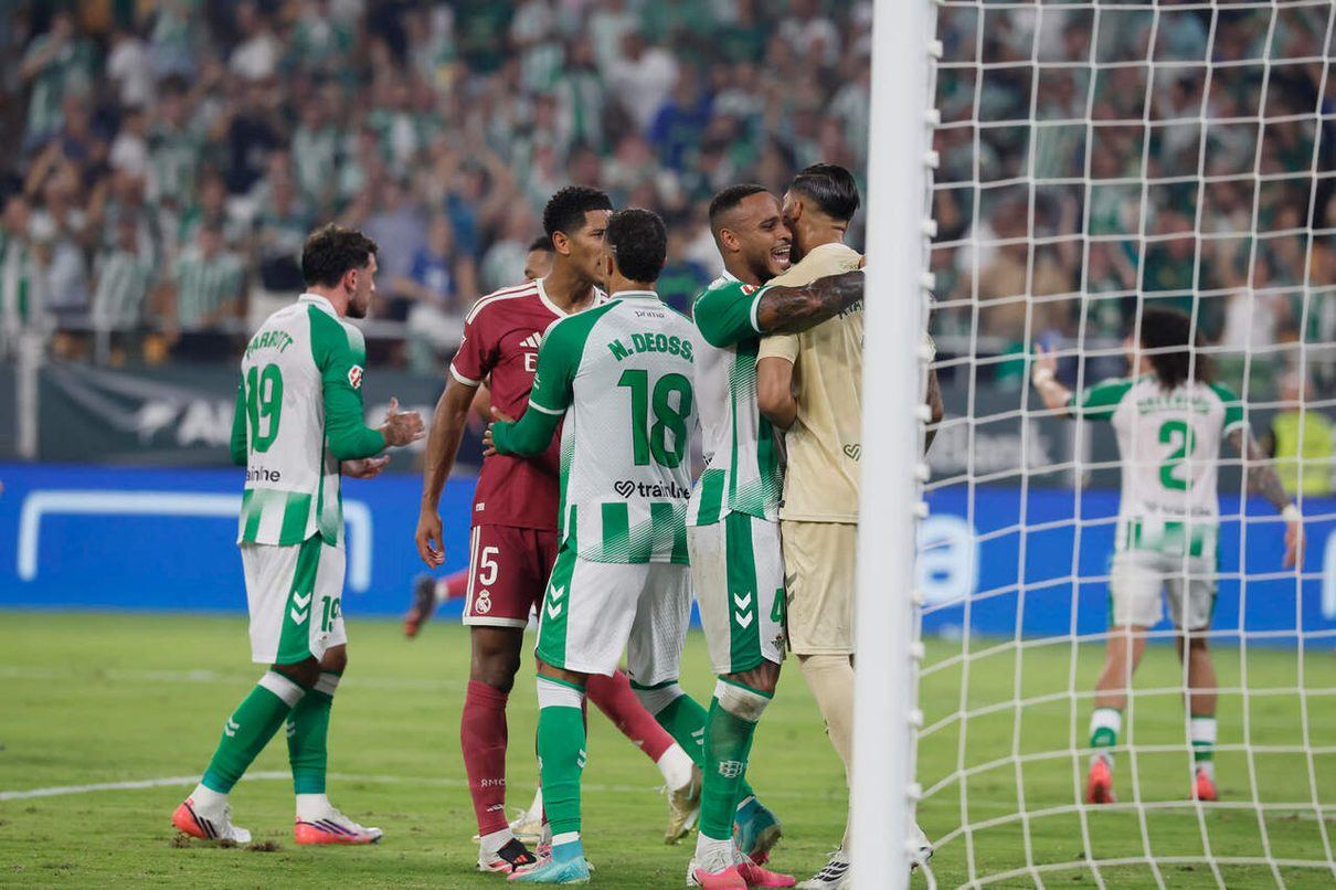 Vallés detiene el penalti de Mbappé y el Betis hunde al Madrid de Mourinho en La Cartuja