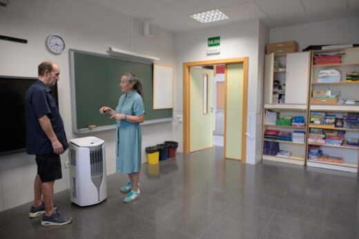 Paiporta invierte más de 20.000 euros para que los escolares no pasen calor en las aulas este septiembre