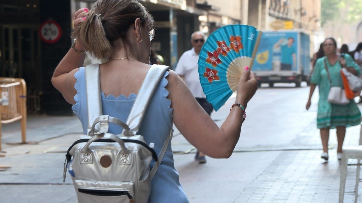 El calor extremo pone en alerta roja a 78 municipios valencianos: estas son las comarcas más afectadas