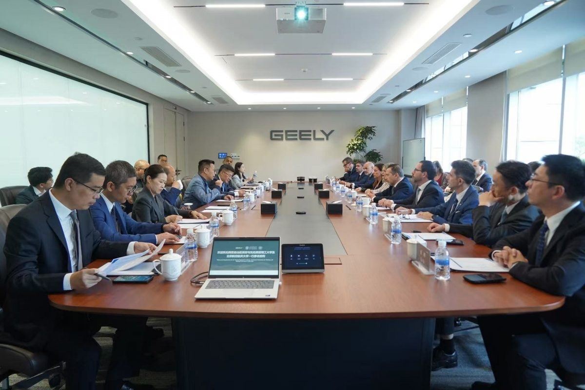 Valencia se prepara para Geely: la UPV y la Generalitat diseñan formación a medida para la nueva era del automóvil en Almussa