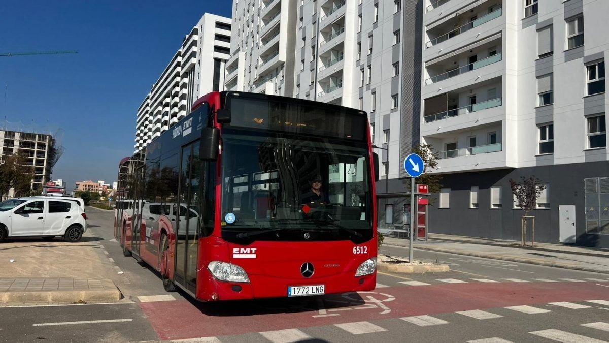 Valencia dice adiós al gas en sus autobuses: la EMT desmantela su última estación de GNC en San Isidro