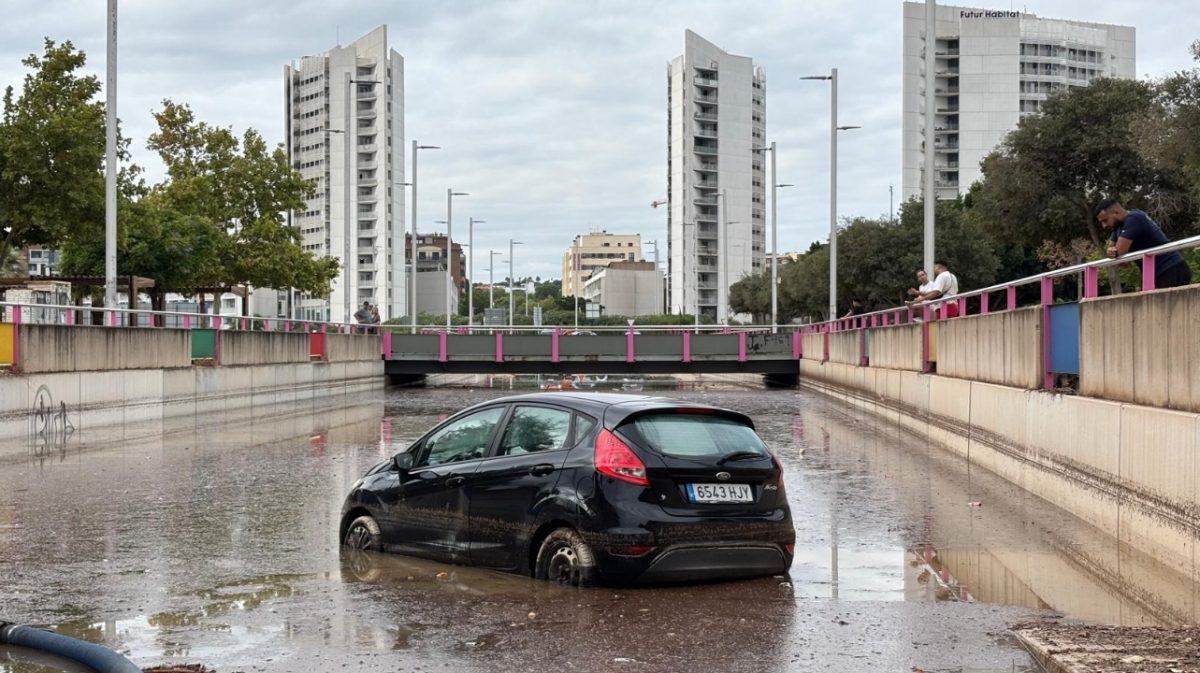 Torrent vuelve a ahogarse: Parc Central se inunda otra vez y el Ayuntamiento promete un tanque subterráneo de 2,5 millones