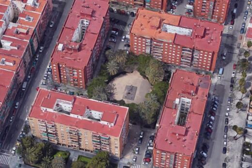 La Malva-rosa estrena una plaza renovada para todos los vecinos, desde los más pequeños hasta los mayores
