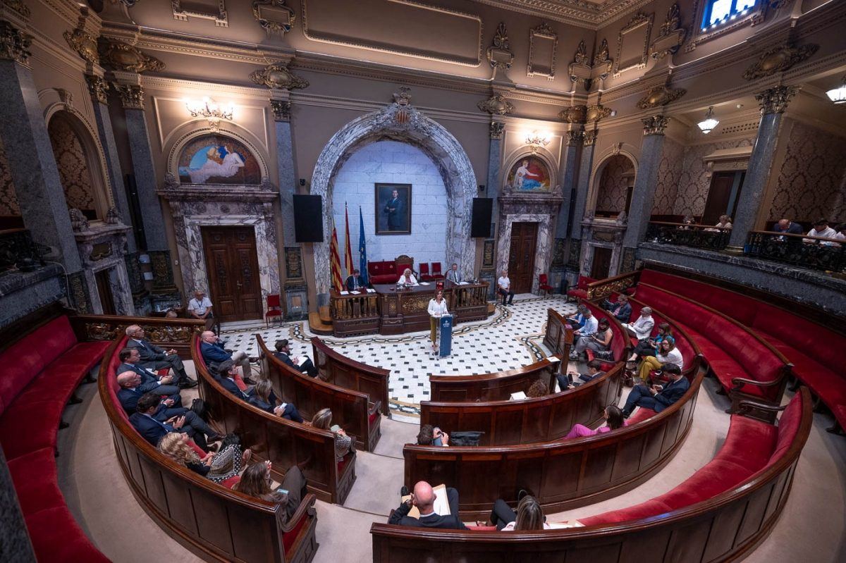 Valencia se mira al espejo: tensión y reproches en el debate anual sobre el rumbo de la ciudad
