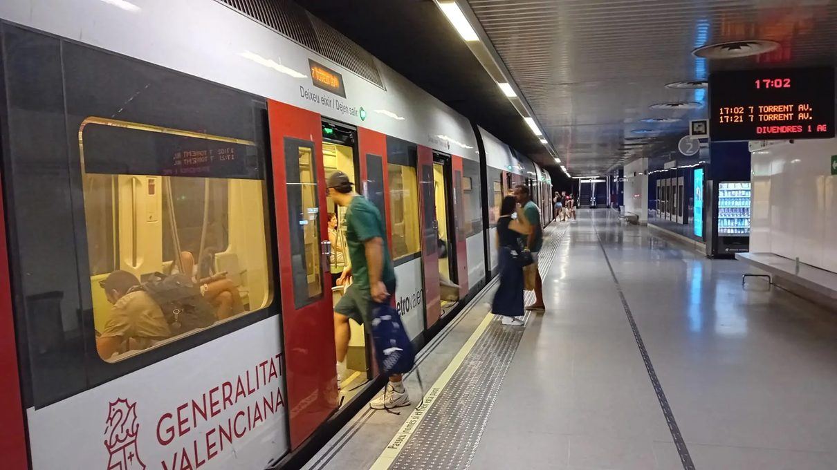 Viaja gratis por Valencia este martes: metro, tranvía y autobuses abren sus puertas sin coste para celebrar el Día sin Coche