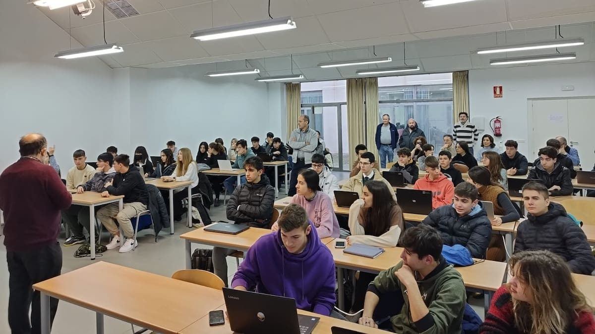 La UVA supera los 20.000 alumnos por primera vez en una década y llena sus nuevas carreras hasta con lista de espera