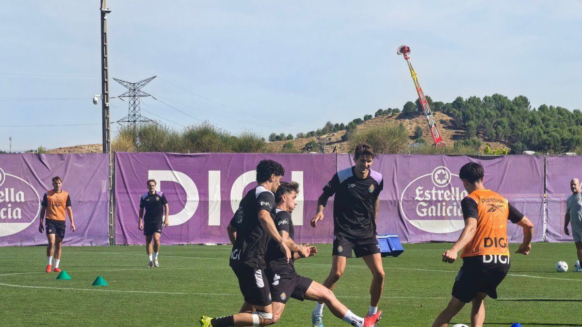 El Real Valladolid rescata a Juric de la nevera por la avalancha de lesiones en el centro del campo