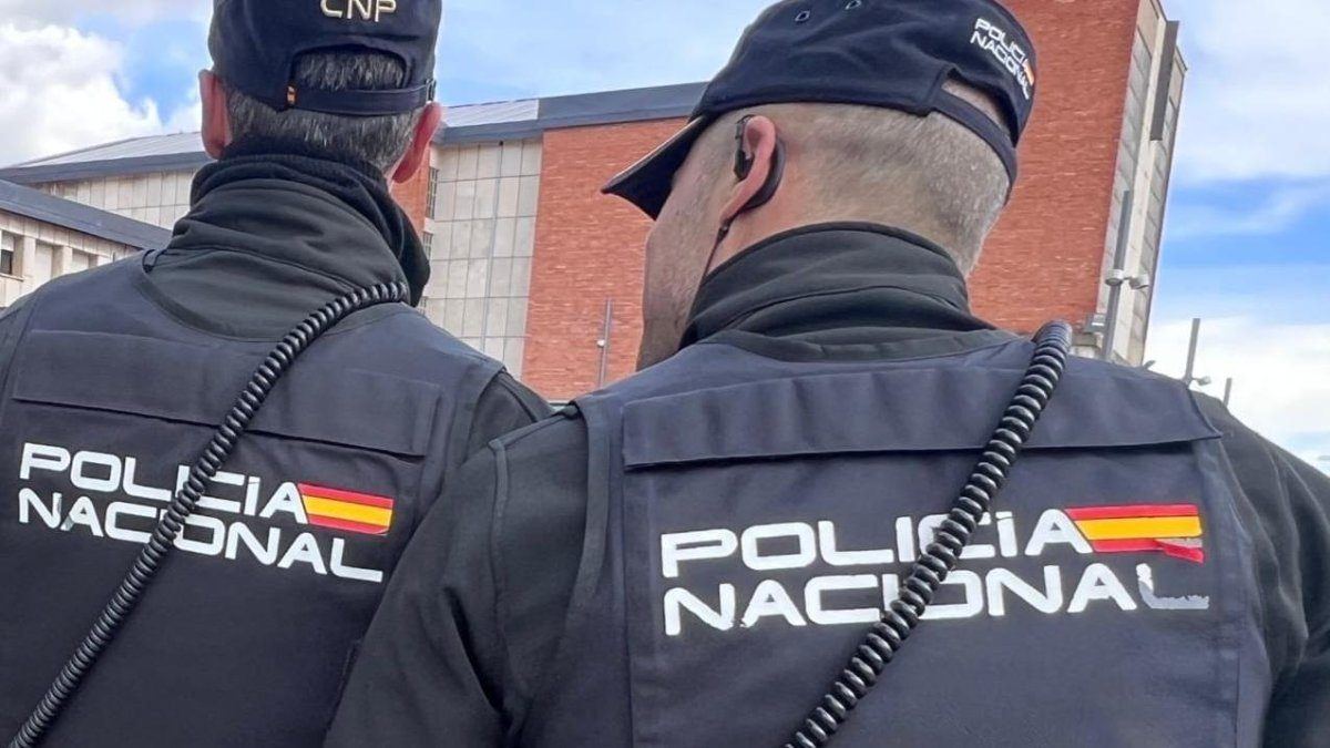 Detenidos cuatro jóvenes, dos de ellos menores, por aterrorizar con un machete a dos hombres en el centro de Valladolid